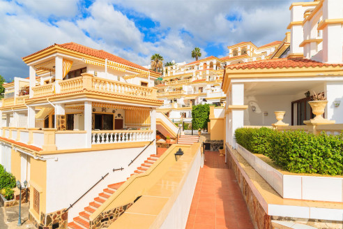 Step-by-Step Guide to Buying a Holiday Home in the Canary Islands