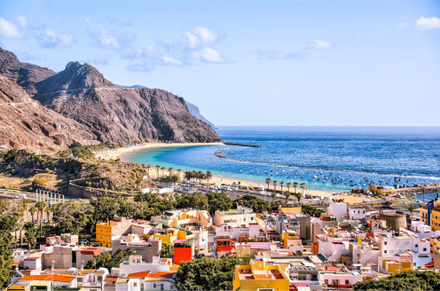 Tenerife vs Gran Canaria: Where Should You Move in 2026?