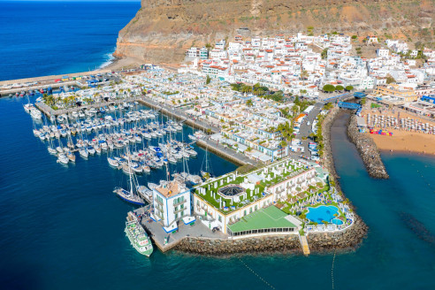 Tenerife vs Gran Canaria Property Prices 2026: Where Investors Are Actually Seeing Stronger Growth