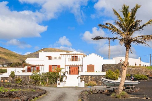 Ultimate Guide to Buying Property in Lanzarote: Tips from Lanzarote Investments