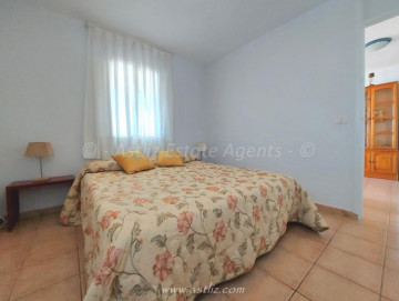 2 Bed  Flat / Apartment for Sale, Playa De La Arena, Santiago Del Teide, Tenerife - AZ-1306