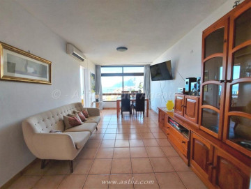 2 Bed  Flat / Apartment for Sale, Playa De La Arena, Santiago Del Teide, Tenerife - AZ-1306