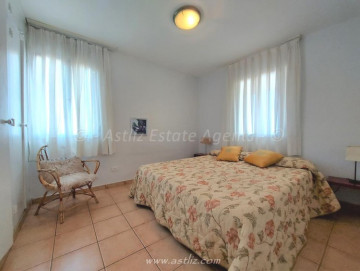 2 Bed  Flat / Apartment for Sale, Playa De La Arena, Santiago Del Teide, Tenerife - AZ-1306