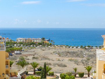 2 Bed  Flat / Apartment for Sale, Los Cristianos, Tenerife - PT-PW-116