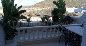 2 Bed  Villa/House for Sale, Torviscas Alto, Tenerife - TP-14408