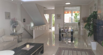 2 Bed  Villa/House for Sale, Torviscas Alto, Tenerife - TP-14408