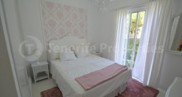 2 Bed  Flat / Apartment for Sale, Playa Fañabe, Tenerife - TP-14856