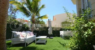 2 Bed  Flat / Apartment for Sale, Playa Fañabe, Tenerife - TP-14856