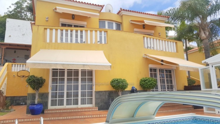 5 Bed  Villa/House for Sale, El Sauzal, Tenerife - IC-VCH10438 1
