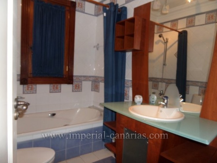 5 Bed  Villa/House for Sale, La Orotava, Tenerife - IC-VCH9312 19