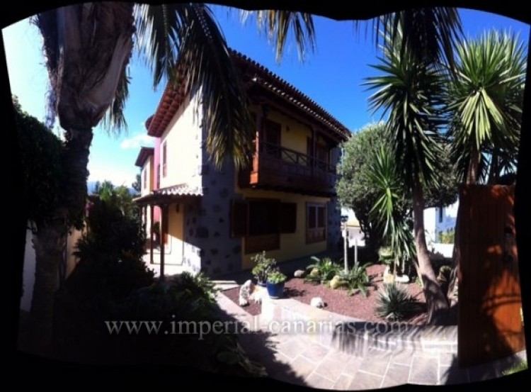5 Bed  Villa/House for Sale, La Orotava, Tenerife - IC-VCH9312 3