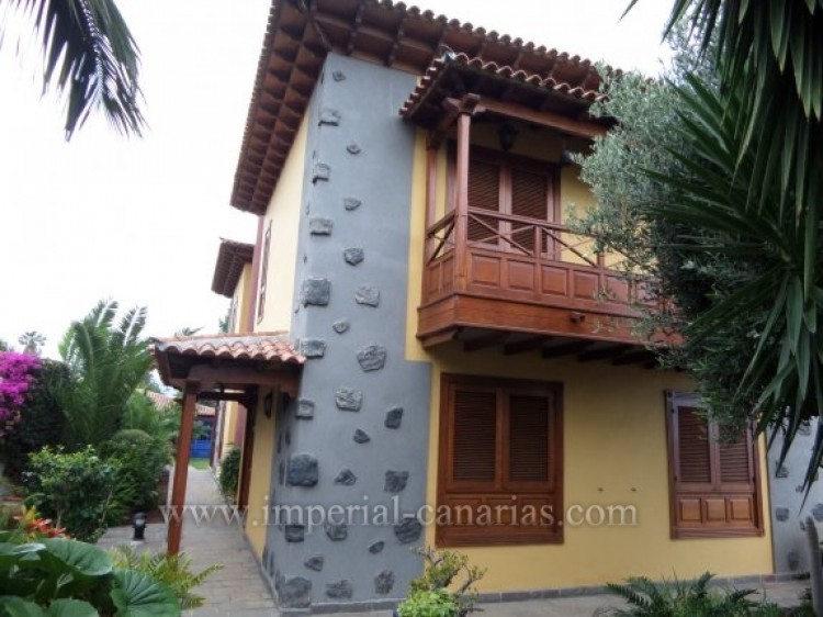 5 Bed  Villa/House for Sale, La Orotava, Tenerife - IC-VCH9312 5