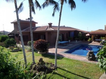 5 Bed  Villa/House for Sale, Puerto de la Cruz, Tenerife - IC-VCH9213