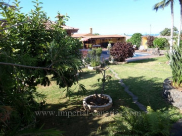 5 Bed  Villa/House for Sale, Puerto de la Cruz, Tenerife - IC-VCH9213
