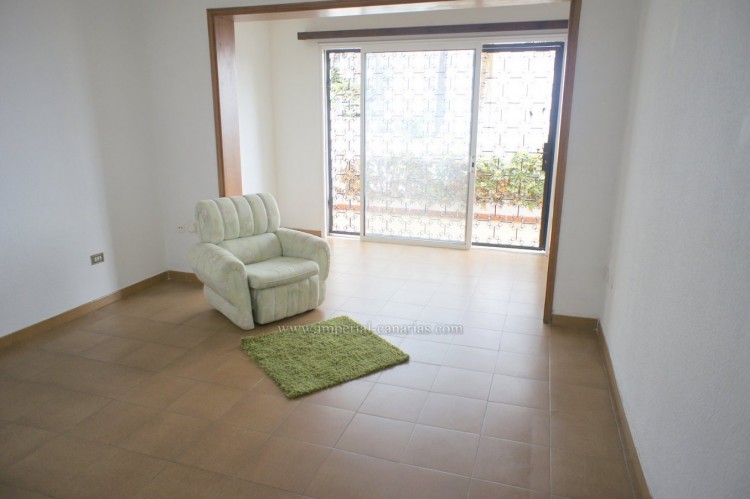 6 Bed  Villa/House for Sale, Los Realejos, Tenerife - IC-VCH8568 5