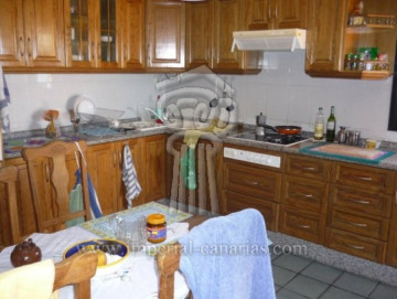 4 Bed  Villa/House for Sale, Tacoronte, Tenerife - IC-VCH7649