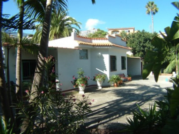 5 Bed  Villa/House for Sale, Los Realejos, Tenerife - IC-70483