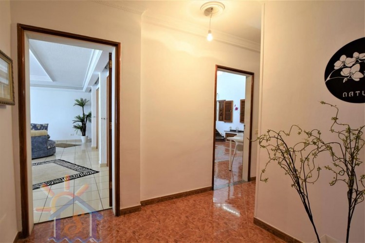 6 Bed  Villa/House for Sale, SAN BARTOLOME DE TIRAJANA, Las Palmas, Gran Canaria - MA-C-537 4