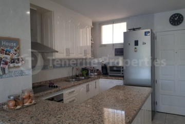 2 Bed  Flat / Apartment for Sale, Callao Salvaje, Tenerife - TP-17391