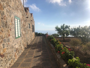 2 Bed  Villa/House for Sale, La Concepcion Adeje, Tenerife - PT-PW-288