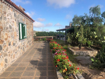 2 Bed  Villa/House for Sale, La Concepcion Adeje, Tenerife - PT-PW-288
