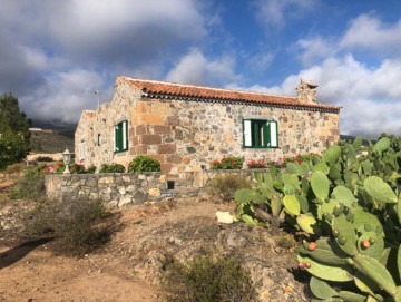 2 Bed  Villa/House for Sale, La Concepcion Adeje, Tenerife - PT-PW-288