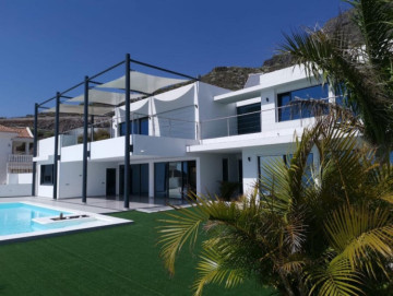 4 Bed  Villa/House for Sale, Adeje, Tenerife - PT-PW-300
