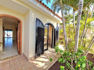 3 Bed  Villa/House for Sale, Playa del Duque, Adeje, Tenerife - MP-V0580-3
