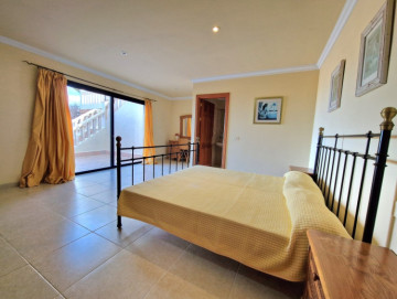 3 Bed  Villa/House for Sale, Playa del Duque, Adeje, Tenerife - MP-V0580-3