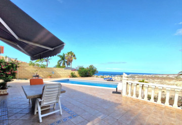 3 Bed  Villa/House for Sale, Playa del Duque, Adeje, Tenerife - MP-V0580-3