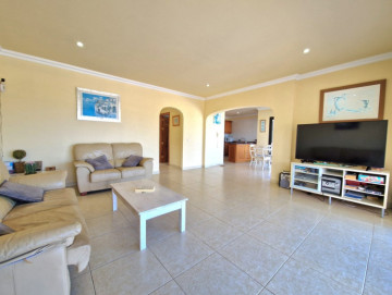 3 Bed  Villa/House for Sale, Playa del Duque, Adeje, Tenerife - MP-V0580-3