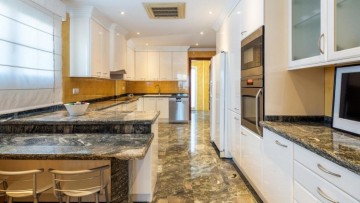 7 Bed  Villa/House for Sale, Telde, Las Palmas, The Canary Islands, Provincia de Las Palmas - CH-GMM175305