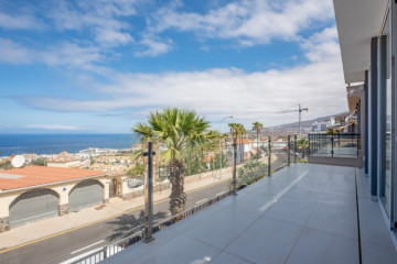 4 Bed  Villa/House for Sale, Playa de las Americas, Tenerife - PT-PW-340
