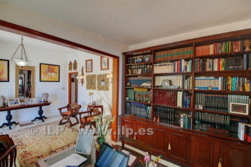 7 Bed  Villa/House for Sale, Tajuya, Los Llanos, La Palma - LP-L559