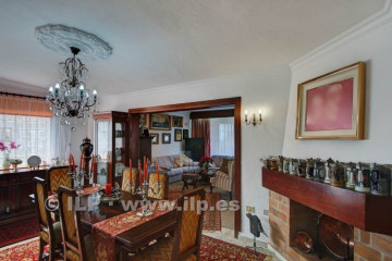 7 Bed  Villa/House for Sale, Tajuya, Los Llanos, La Palma - LP-L559