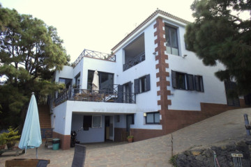 7 Bed  Villa/House for Sale, La Guancha, Tenerife - IC-VTR10786