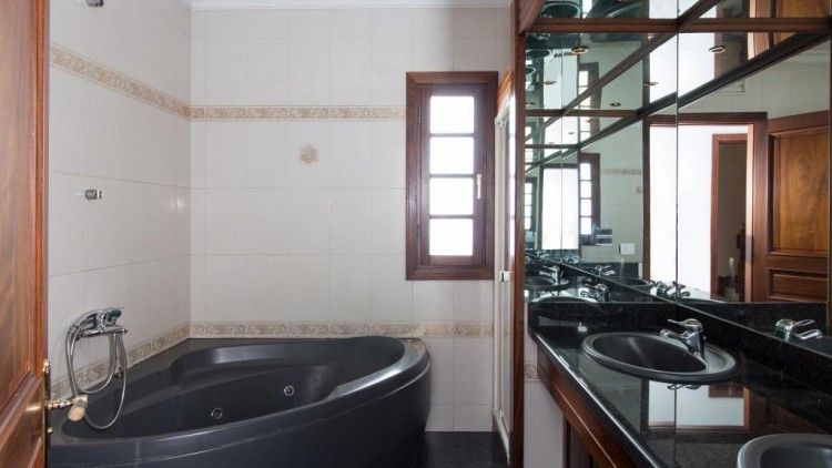 5 Bed  Villa/House for Sale, Las Palmas, Gran Canaria, The Canary Islands, Provincia de Las Palmas - CH-GMM210005 14