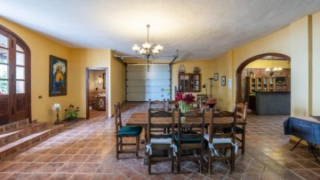 5 Bed  Villa/House for Sale, San Miguel De Abona (city), The Canary Islands, Tenerife, Canary Islands - CH-GMM210008