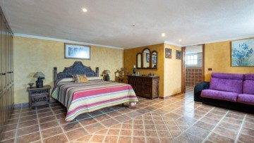 5 Bed  Villa/House for Sale, San Miguel De Abona (city), The Canary Islands, Tenerife, Canary Islands - CH-GMM210008