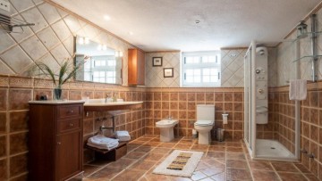 5 Bed  Villa/House for Sale, San Miguel De Abona (city), The Canary Islands, Tenerife, Canary Islands - CH-GMM210008