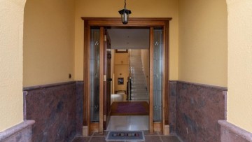 5 Bed  Villa/House for Sale, San Miguel De Abona (city), The Canary Islands, Tenerife, Canary Islands - CH-GMM210008
