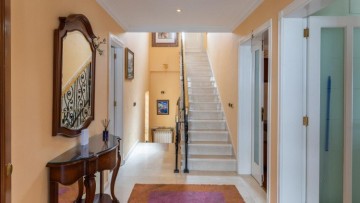 5 Bed  Villa/House for Sale, San Miguel De Abona (city), The Canary Islands, Tenerife, Canary Islands - CH-GMM210008