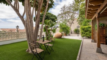5 Bed  Villa/House for Sale, San Miguel De Abona (city), The Canary Islands, Tenerife, Canary Islands - CH-GMM210008