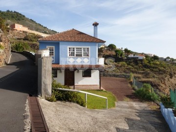 4 Bed  Villa/House for Sale, Tenagua, La Palma, Tenerife - NP-03179