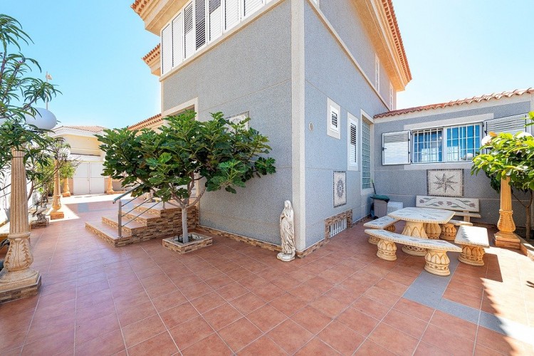 3 Bed  Villa/House for Sale, San Bartolome de Tirajana, LAS PALMAS, Gran Canaria - BH-10171-ARA-2912 4