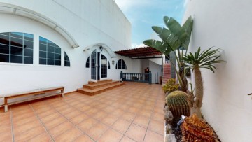 4 Bed  Villa/House for Sale, Las Palmas de Gran Canaria, LAS PALMAS, Gran Canaria - BH-10336-JM-2912