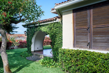 5 Bed  Villa/House for Sale, Puerto de la Cruz, Santa Cruz de Tenerife, Tenerife - PR-CHA0098VDV