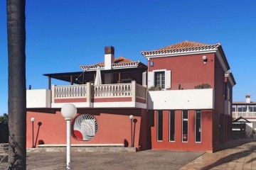 5 Bed  Villa/House for Sale, Los Barros, Los Llanos, La Palma - LP-L605