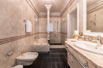 6 Bed  Villa/House for Sale, Santa Ursula, Tenerife - IC-VCH11085