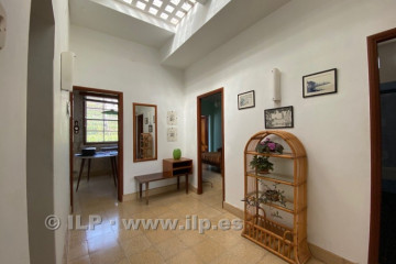  Villa/House for Sale, La Encarnación, Santa Cruz, La Palma - LP-SC95